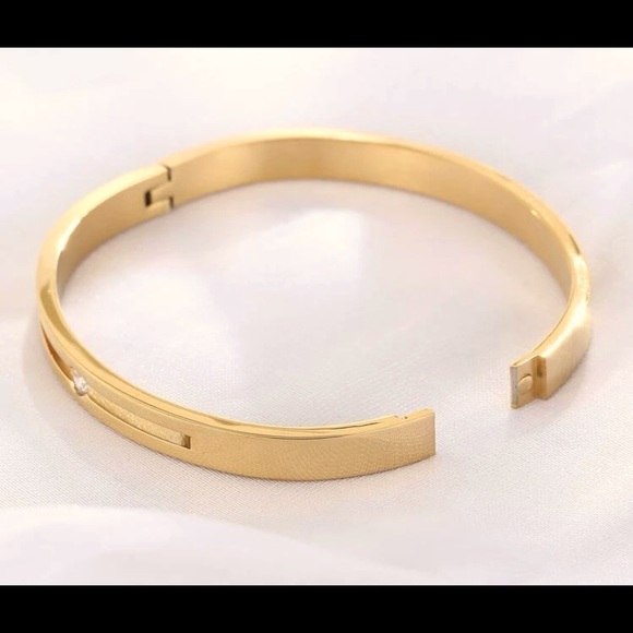 18K Gold Plated Zircon Bracelet - Picture 5 of 5